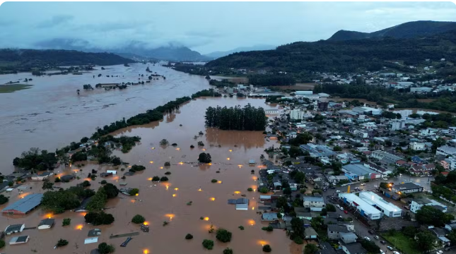 Imagem de compartilhamento para o artigo Temporais no RS deixam 32 mortos e podem provocar cheia recorde no Guaíba da MS Todo dia